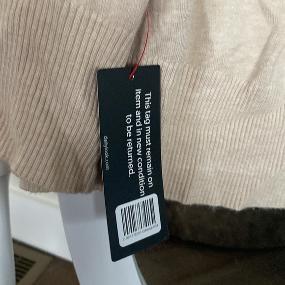 Dreamers long cream cardigan sweater. Women size S/M. - Picture 7 of 7